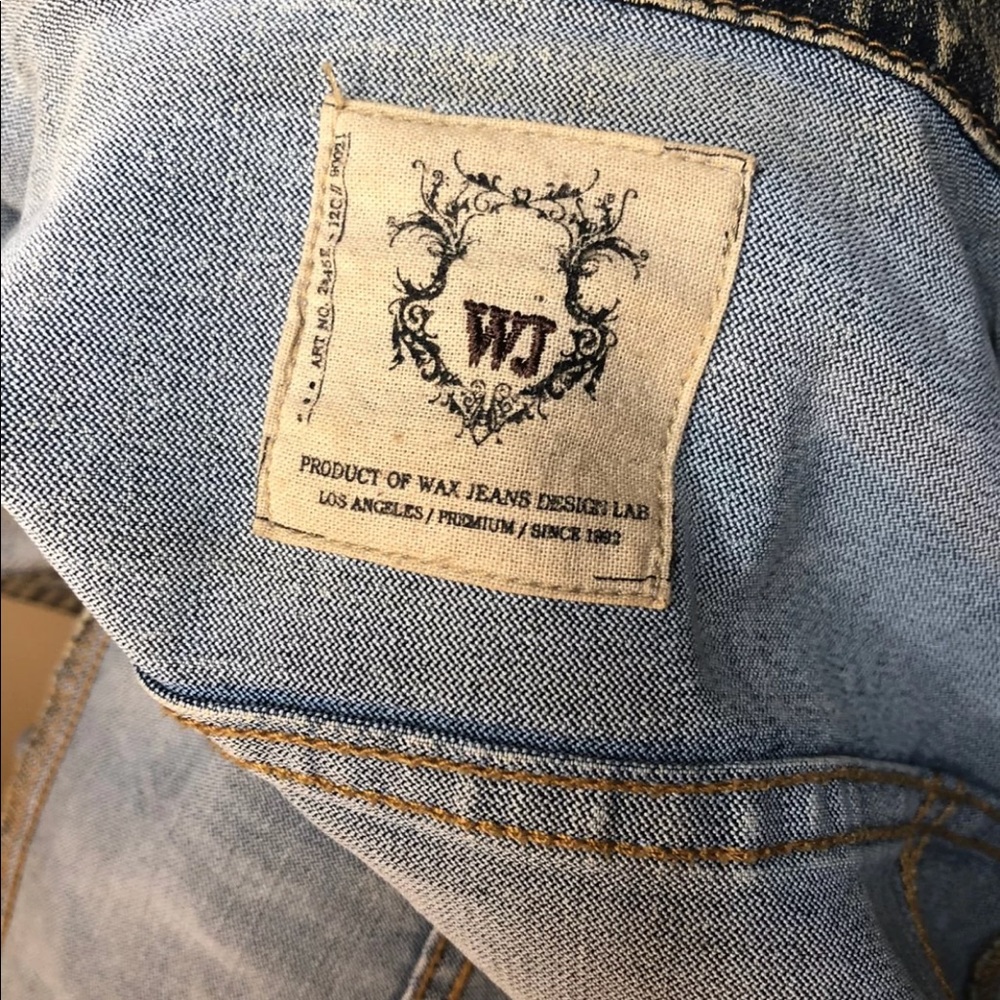 💕Jean Jacket - Picture 4 of 5